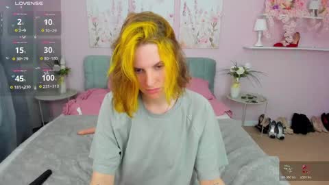 Adel online show from May 8, 6:46 pm