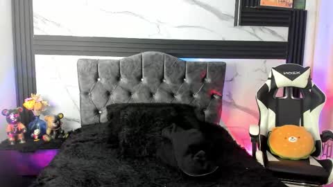 Juan online show from December 15, 3:24 am