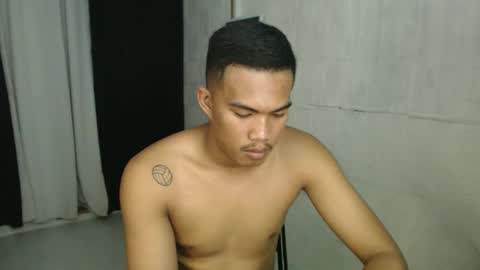 Taylor online show from November 6, 5:49 pm