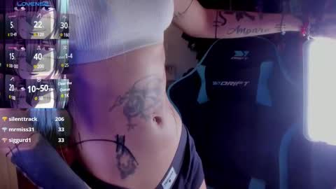 Snapshot of sakaexxx chatting on February 23, 9:44 am    online show from February 23, 9:44 am