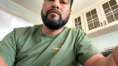 sal cumplaciente online show from March 16, 4:44 pm