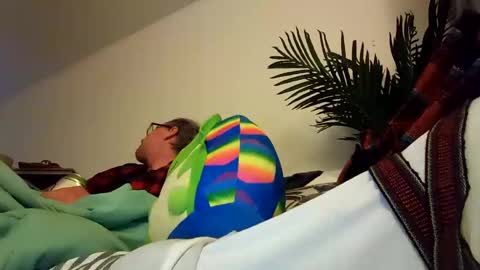 salis1981 online show from January 19, 1:53 am