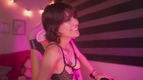 SALLY online show from December 3, 1:03 am