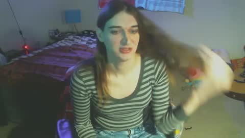 SallyLongzzz online show from January 10, 11:18 pm