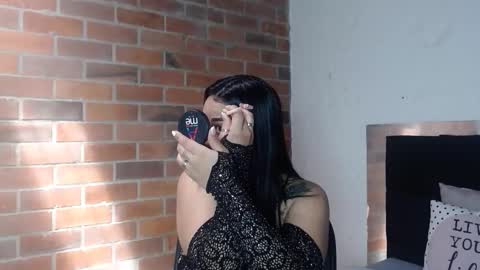   online show from December 4, 5:01 pm