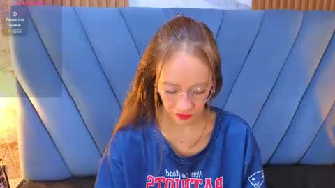 salome_cruxx online show from June 25, 12:10 pm