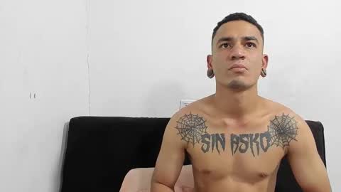 salome_daniel online show from December 14, 8:04 pm