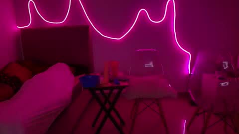 salome_horny3 online show from April 24, 11:07 pm