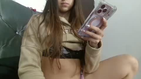 salome_parra21 online show from August 2, 4:03 am