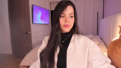 salo online show from November 3, 12:00 am