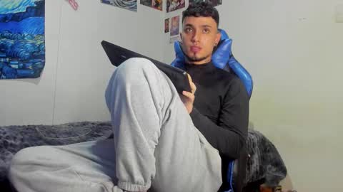   online show from November 19, 12:54 am