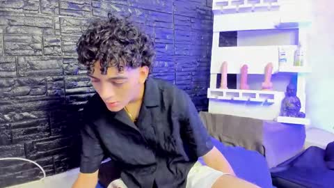 sam__cute online show from February 23, 7:11 am