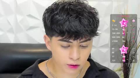 Sam online show from November 28, 2:35 pm