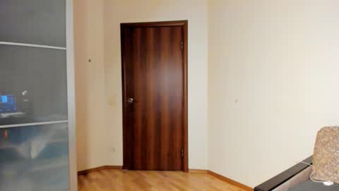 BACK IN 2 WEEKS online show from February 11, 4:38 am