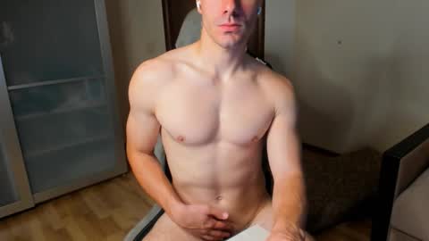 Snapshot of sam_huston18 chatting on September 8, 9:36 pm BACK IN 2 WEEKS online show from September 8, 9:36 pm