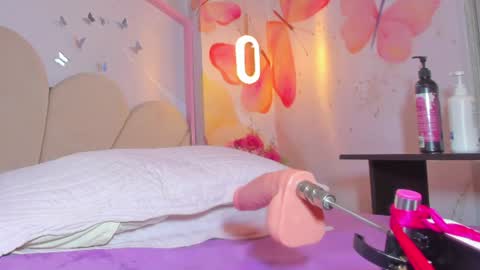 sam_naughty18 online show from July 24, 2:20 am