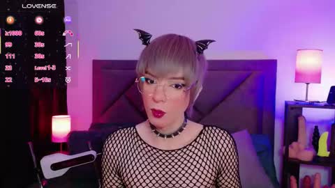 Sam online show from January 8, 8:42 am