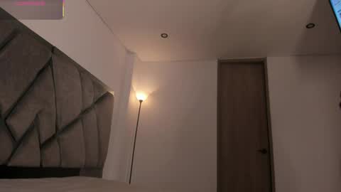 samaay_ online show from April 24, 2:35 am