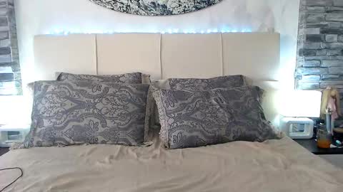 Samanta blondy online show from October 20, 6:18 am