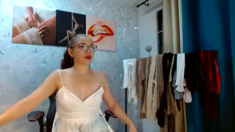 samanta online show from July 4, 11:36 am