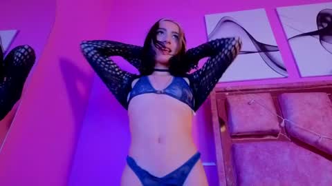 samantaa_liov online show from April 30, 7:52 pm