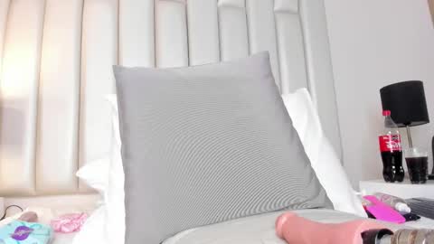 SAMANTA  online show from November 10, 3:53 am