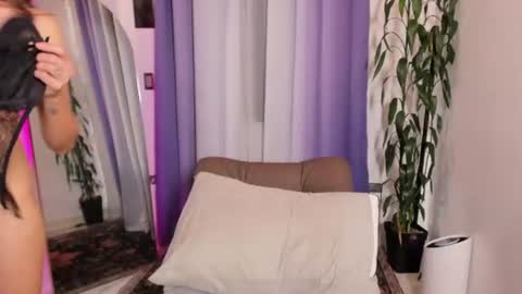 Samantha Ferrec online show from July 14, 2:05 am