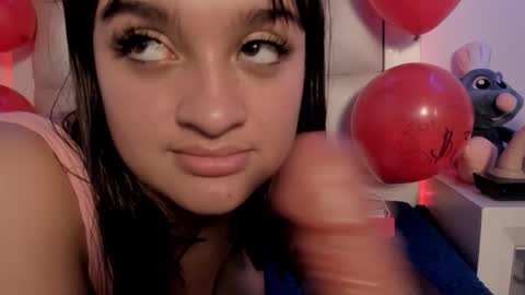 samantha_js_ online show from November 14, 9:05 pm