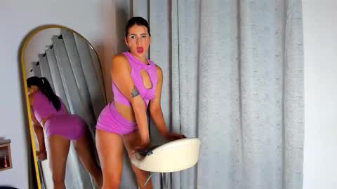 samantha_lux_ online show from October 29, 10:39 am