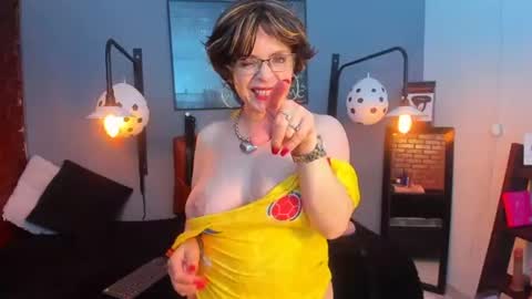 Sam online show from July 4, 3:43 am