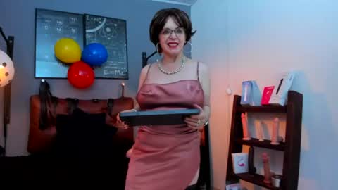 Sam online show from June 26, 5:13 am