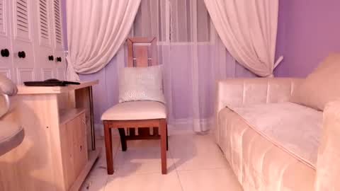 samantha_thompsoon online show from November 11, 11:18 pm