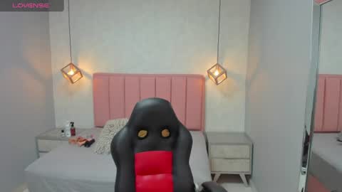    online show from June 18, 12:54 pm