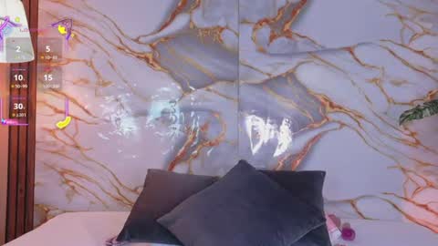 SAMANTHA ECHEVERRY online show from June 17, 7:30 pm