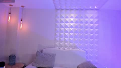 Samantha Klein online show from March 14, 7:40 pm