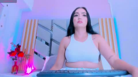  SAMANTHA online show from April 29, 9:08 pm