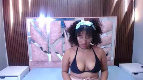 samanthavix202cl online show from March 18, 8:20 am