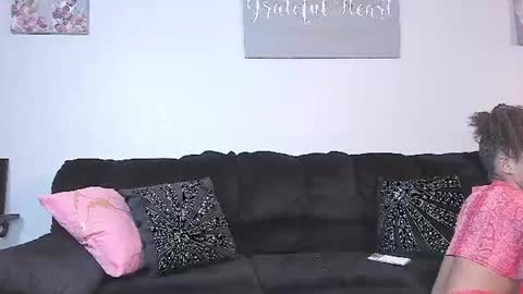 Yaya online show from June 17, 3:44 am