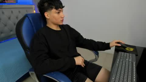 Sam online show from May 1, 1:27 pm
