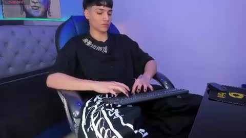 Sam online show from August 1, 3:13 pm