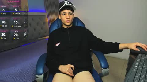 Sam online show from February 6, 1:25 pm