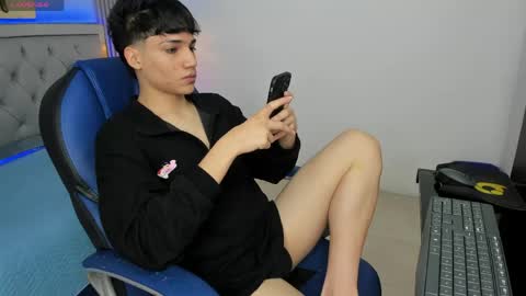 Sam online show from May 2, 1:39 pm