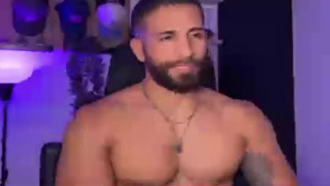Sam Dornan online show from June 25, 2:52 am