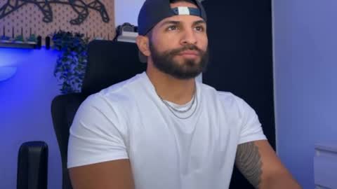 Sam Dornan online show from July 18, 1:35 pm