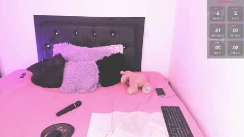 samiacooper25 online show from January 9, 7:25 am