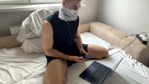 Sam online show from May 18, 9:48 am