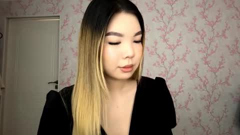 Elina online show from March 16, 11:47 am