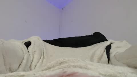 Snapshot of sammy_exotic chatting on March 1, 1:11 am sammy_exotic online show from March 1, 1:11 am