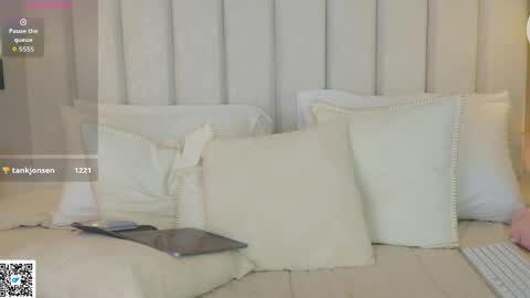 Ana online show from April 23, 2:52 am