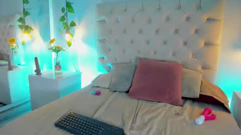 Samantha online show from February 7, 6:27 am